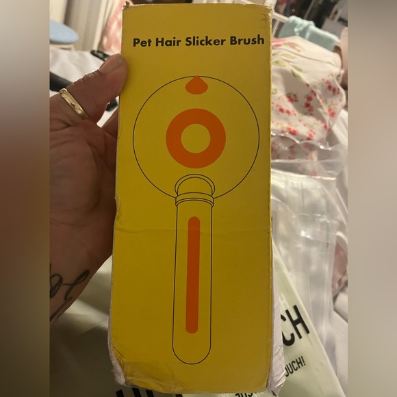 NEW Open Box Cat Brush, for Pet Massage Self Cleaning, Cat Hair Brushy - Picture 9 of 9